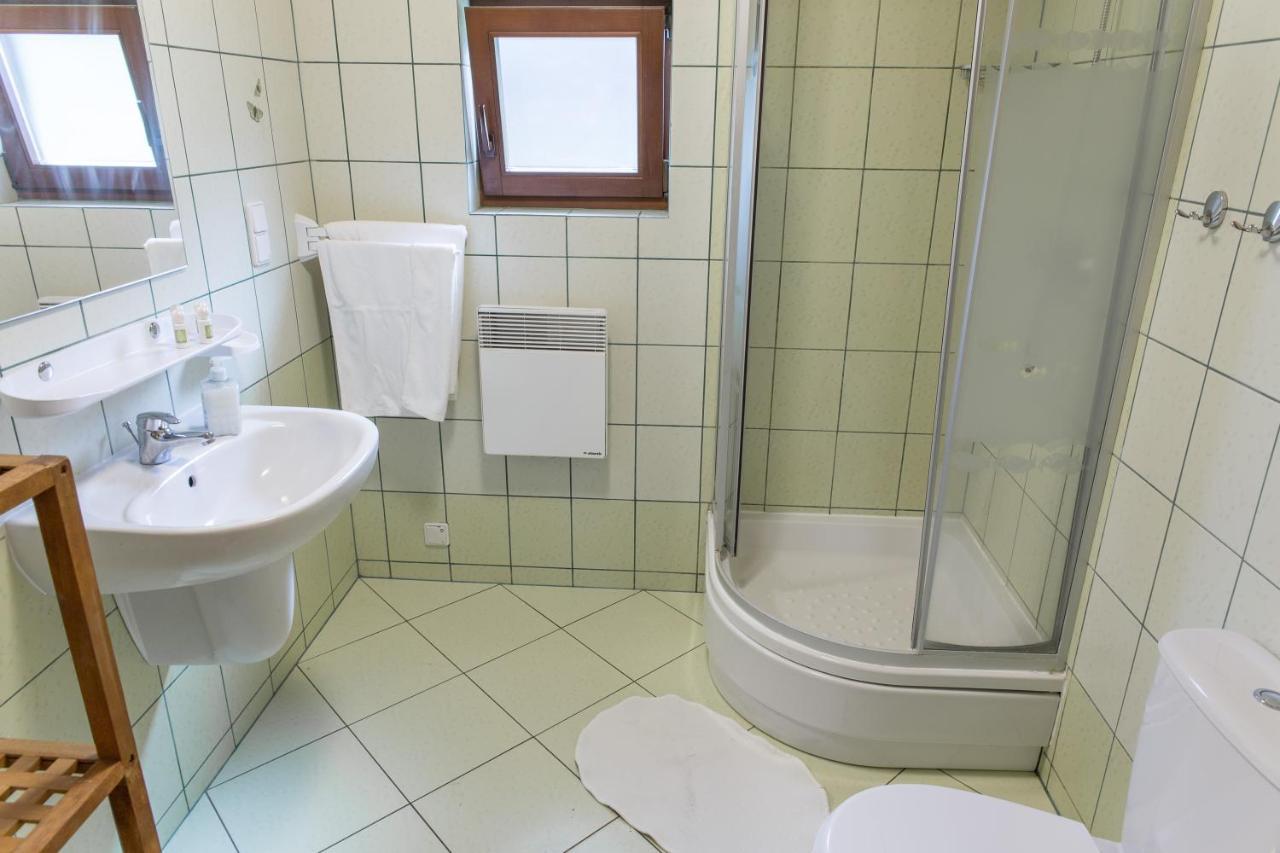 Zawiaty Na Kaszubach Domki Nad Jeziorem Czarna Dabrowka Zewnętrze zdjęcie